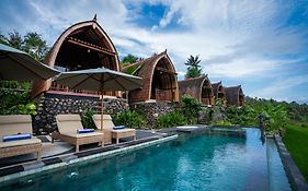 Lumbung Seraya Villa